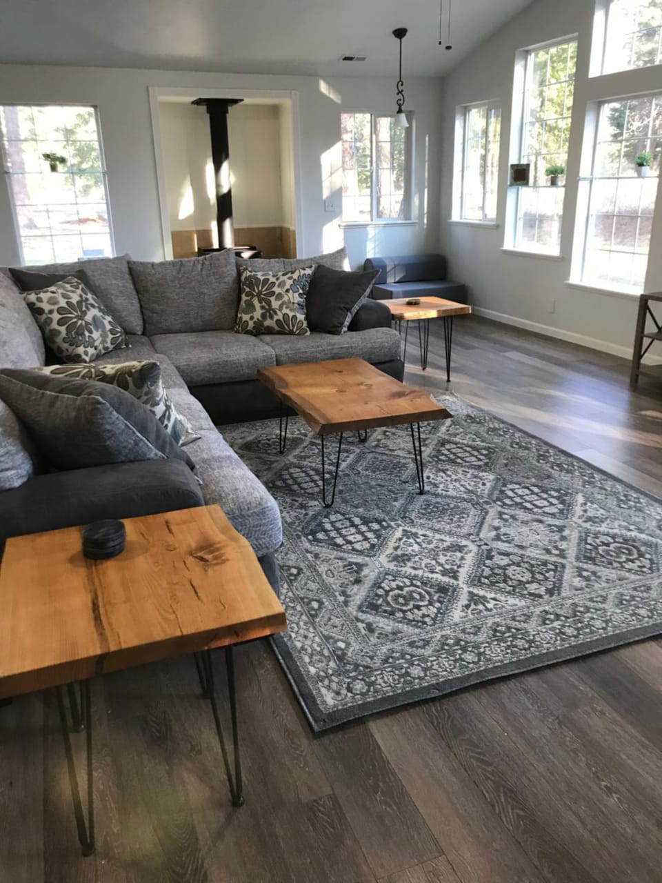 Living room, Seating area