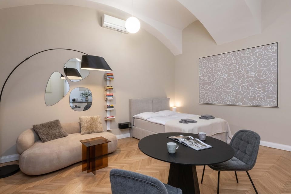 Living room, Photo of the whole room, Dining area, Bedroom