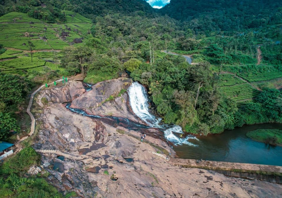 Nearby landmark, Day, Natural landscape