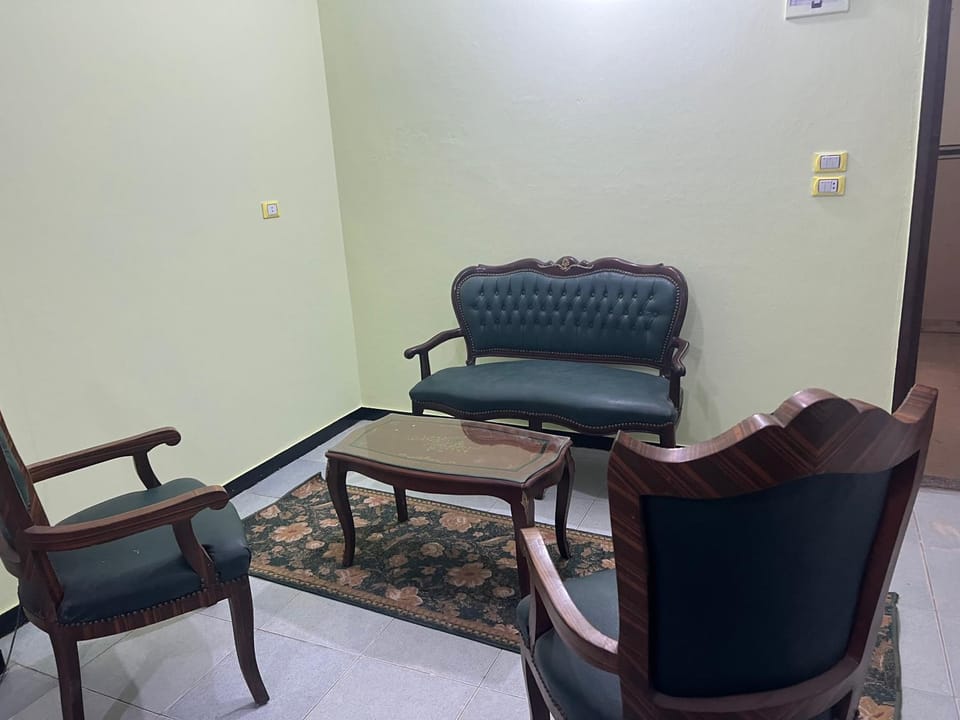 شقه حديثه في وسط المنصوره بالقرب من الجامعه ١٧٥ متر Apartment in Egypt