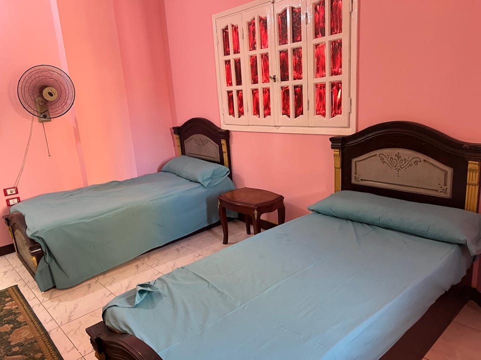 شقه حديثه في وسط المنصوره بالقرب من الجامعه ١٧٥ متر Apartment in Egypt
