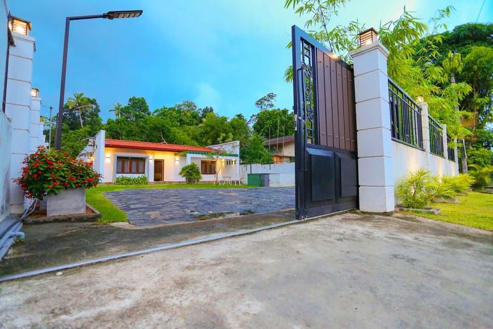 Property building, Street view