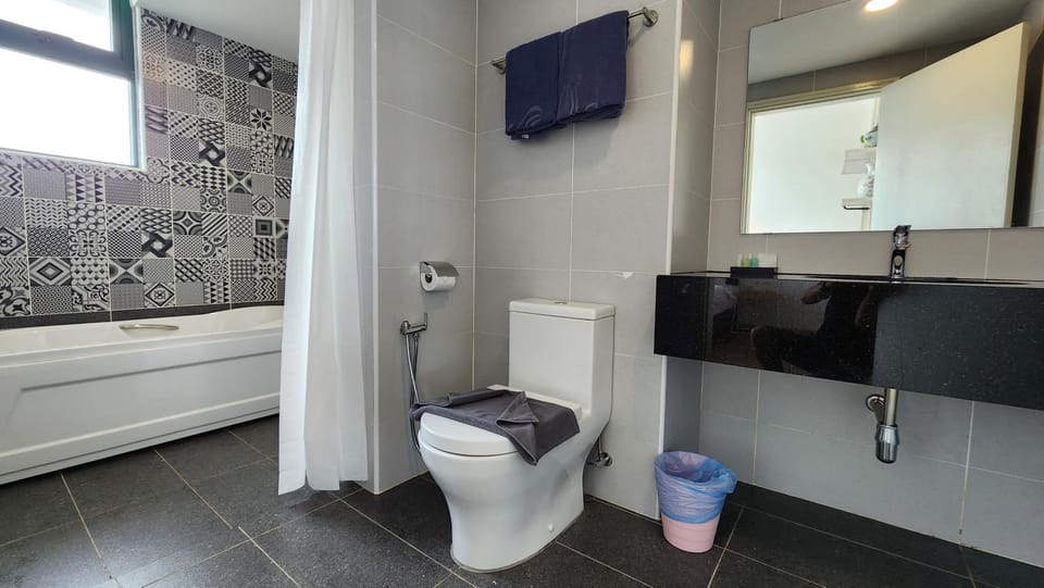 Toilet, Bathroom