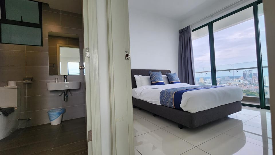 Bathroom, Bedroom