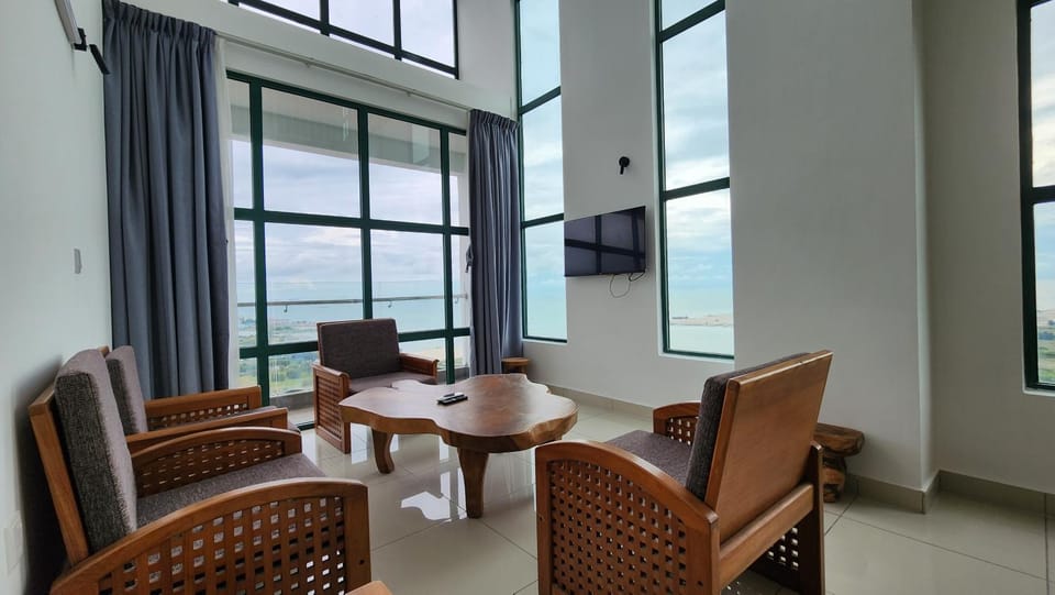 Living room, Sea view