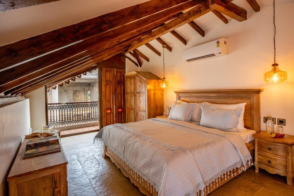 Bed, Kitchen or kitchenette, Photo of the whole room, Bedroom