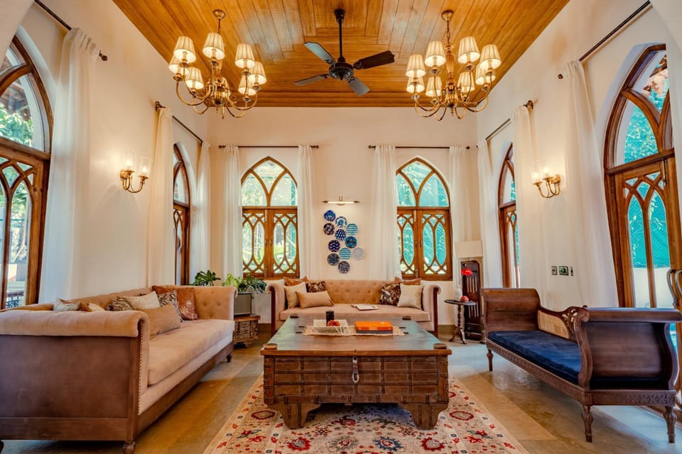 Living room, Seating area, fireplace