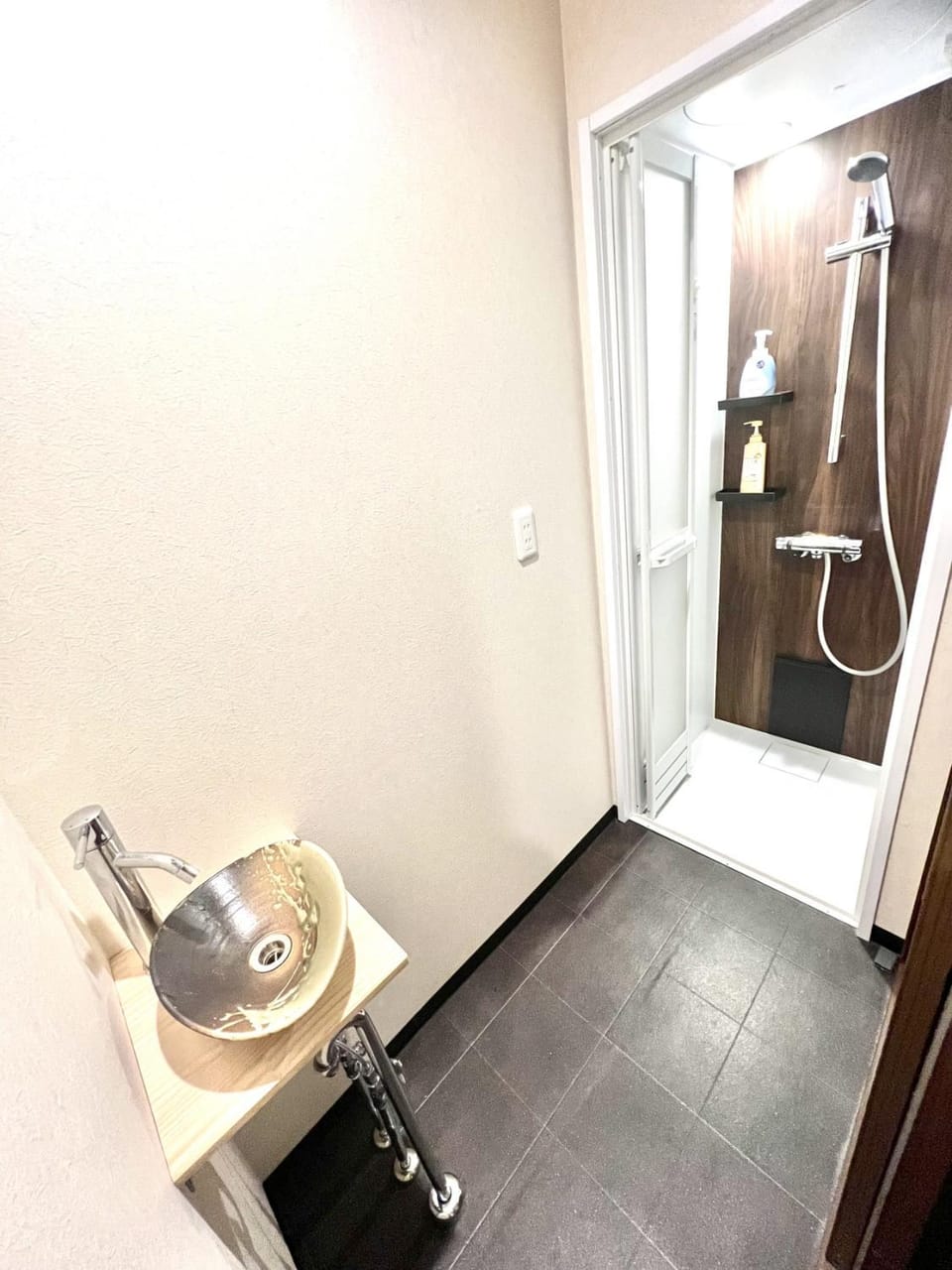 Shower, Bathroom