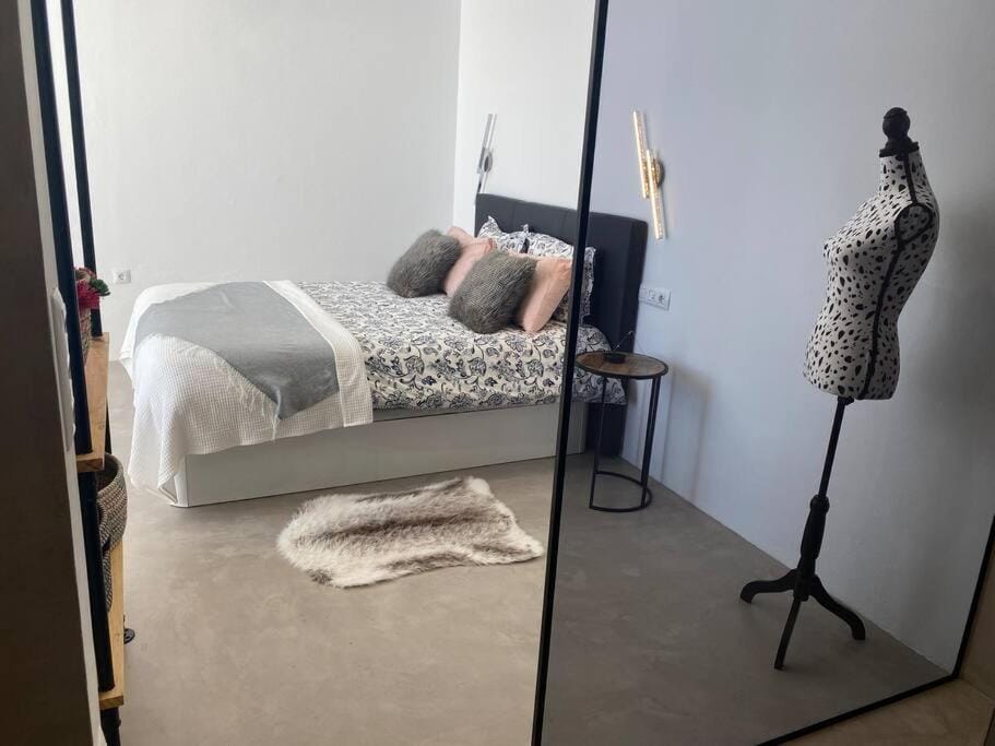 private loft-sea views-Jacuzzi Apartment in Isla de Lanzarote