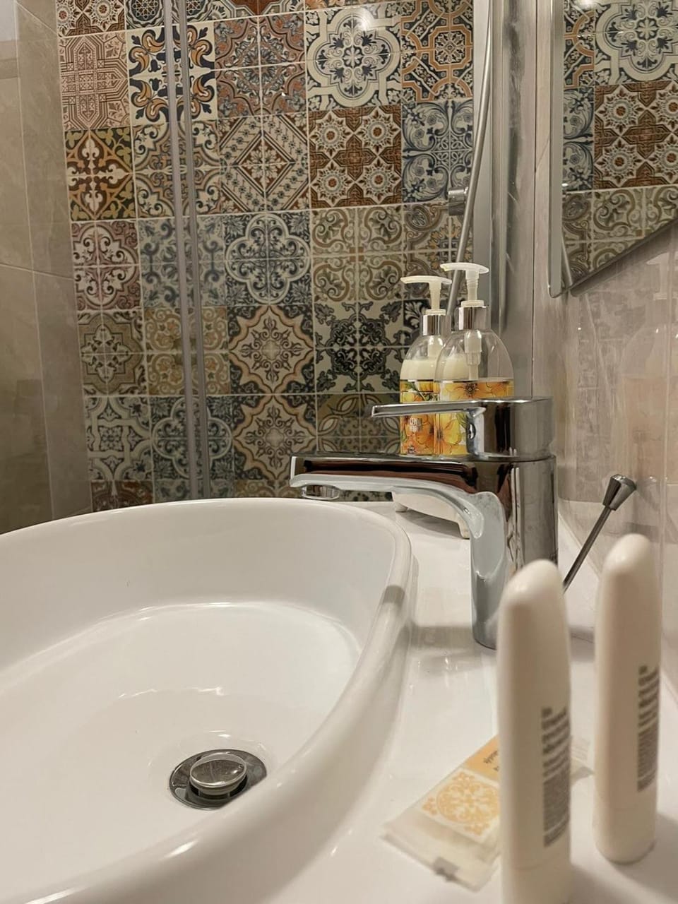 Shower, Bathroom, heating