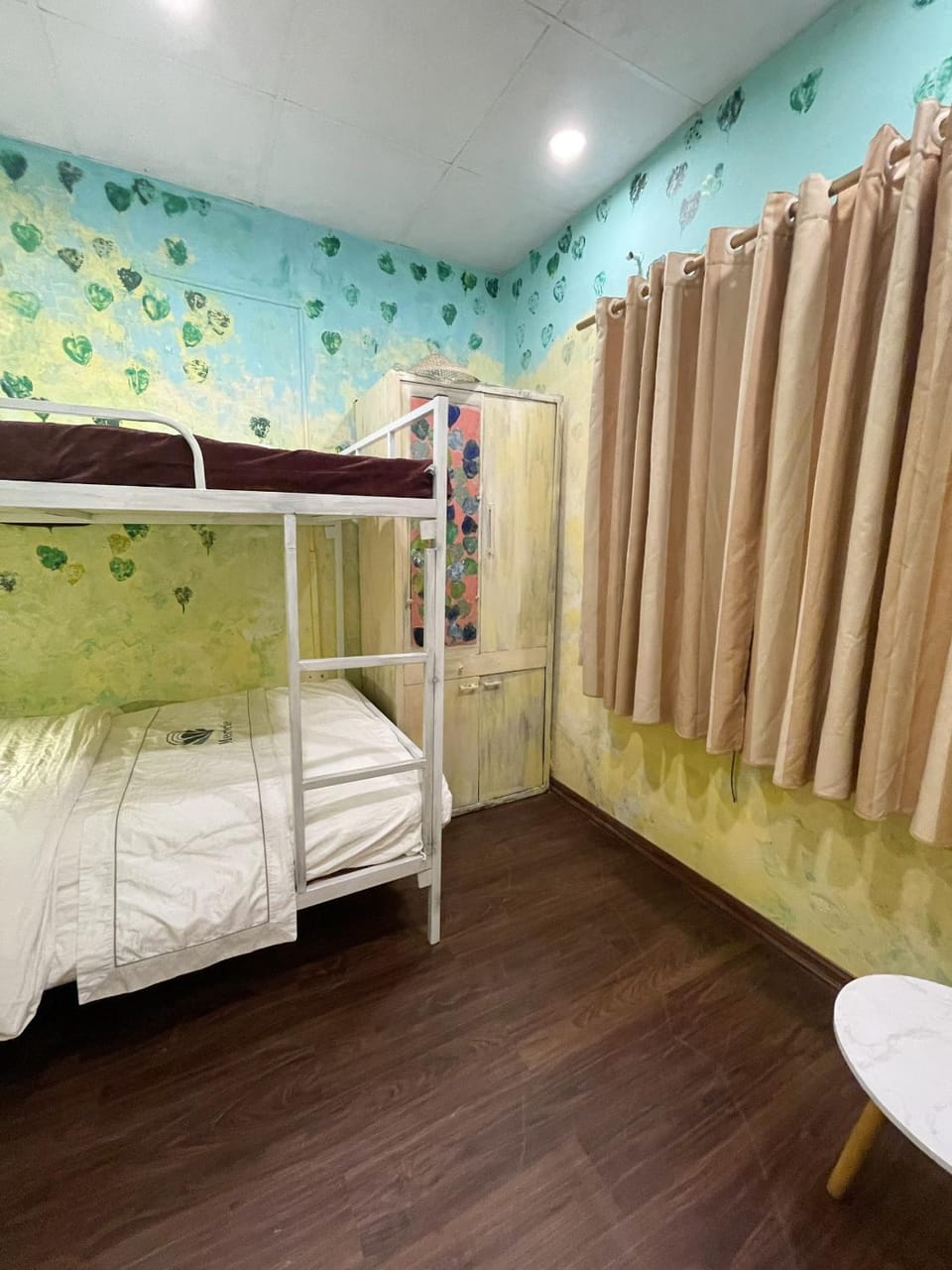 Bed, Photo of the whole room, Bedroom, bunk bed