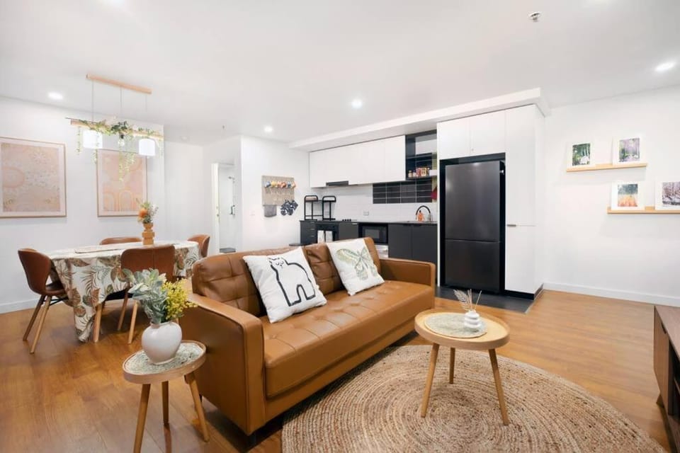 Spacious 2-bed apt in Docklands Balcony & Free Parking Apartment in Melbourne