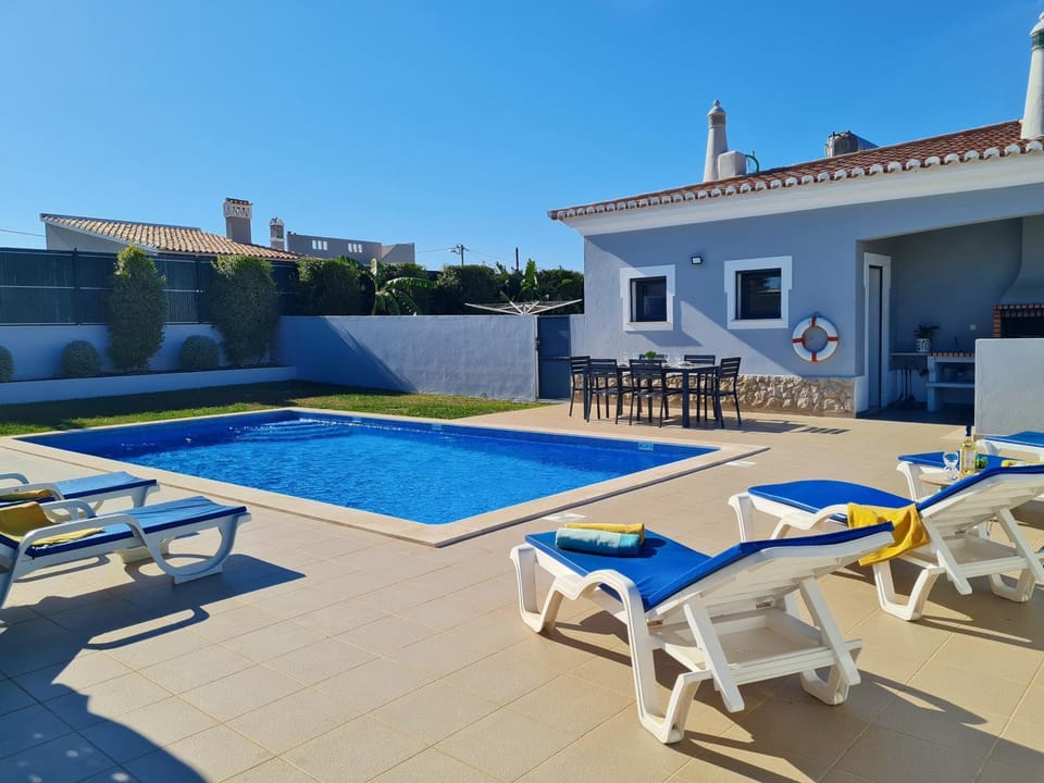 Day, Pool view, Swimming pool, Swimming pool, sunbed