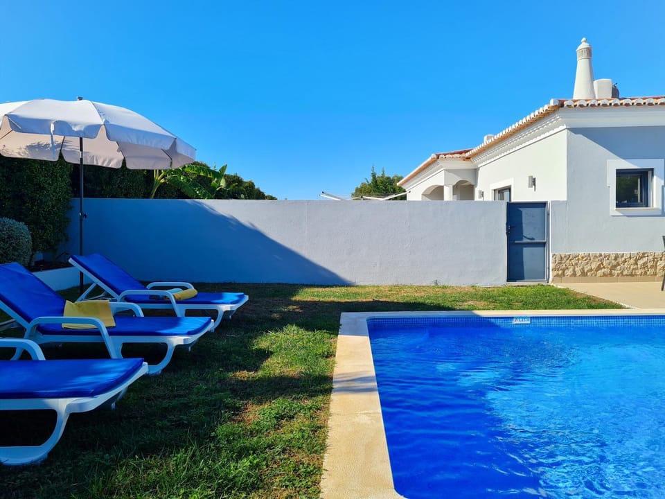 Day, Garden, Garden view, Pool view, Swimming pool, Swimming pool, sunbed