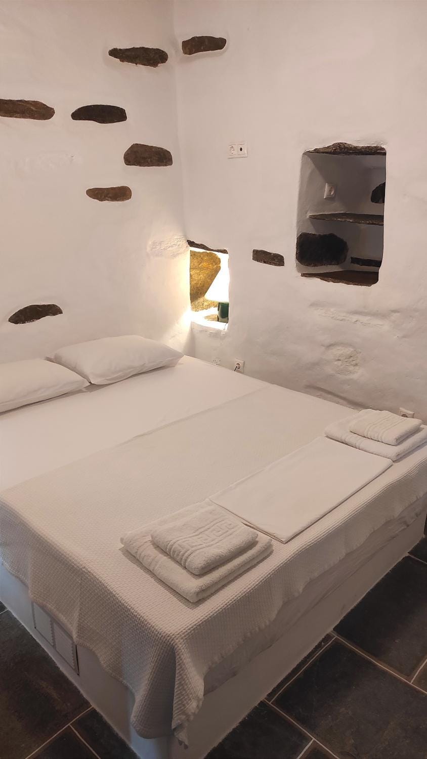 Fyrou- Serenity / Idyllic Traditional Experience House in Milos