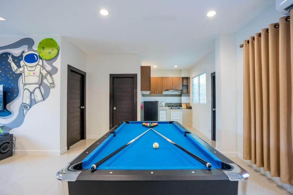 Space X Slider 4 Bedrooms Pool Villa Huahin House in Hua Hin District