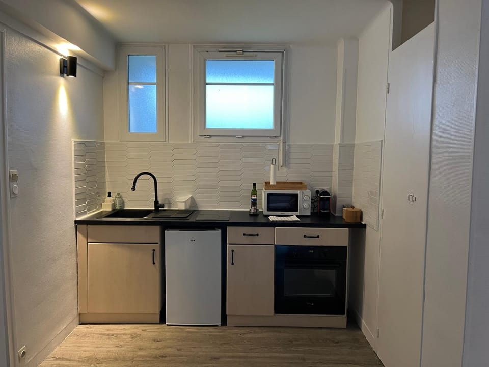 Coffee/tea facilities, minibar, pet friendly, stove