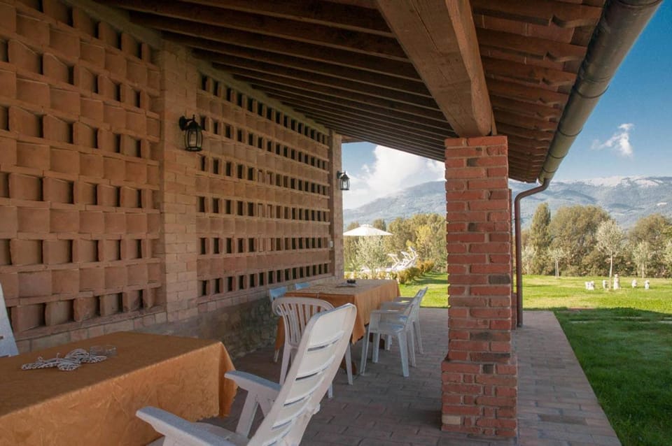 AGRITURISMO La COLLINA del SOLE Country House in Umbria