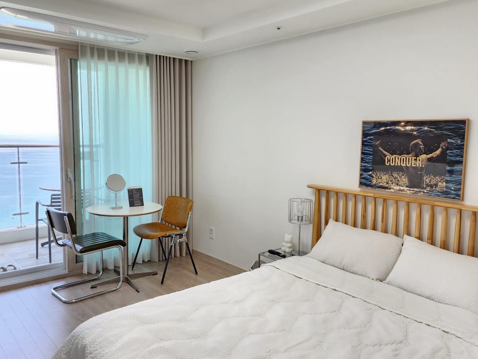 Sokcho Summitbay 1708 "Panoramic Ocean View" Apartment hotel in South Korea