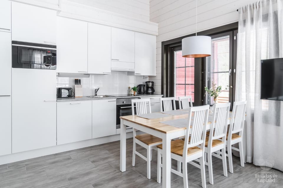 Coffee/tea facilities, Kitchen or kitchenette, Dining area, dishwasher, minibar, pet friendly, stove, toaster