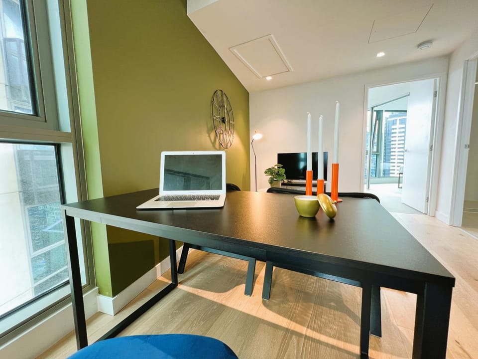 1 BRM, Sea View, Newly Renovated, Next to Crown Apartment in Southbank
