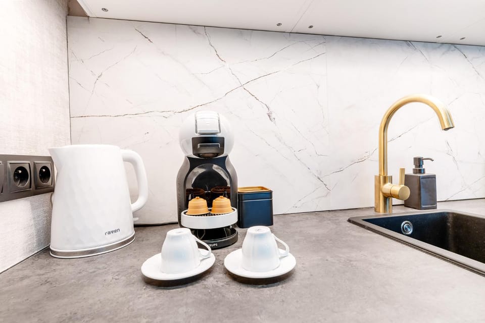 Coffee/tea facilities, Kitchen or kitchenette, minibar