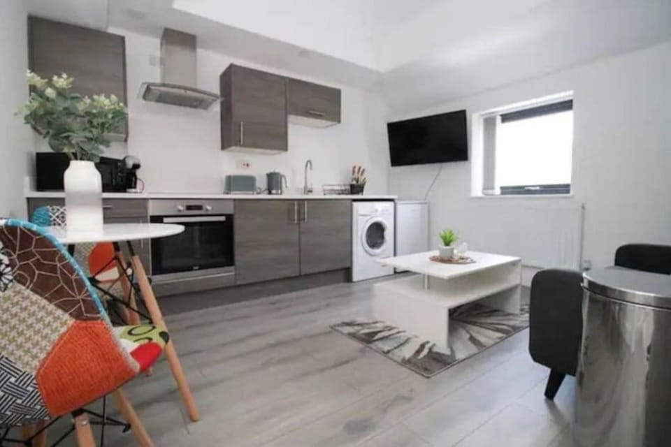 Luxury Redefined:Cardiff 1-bed Apartment in Cardiff