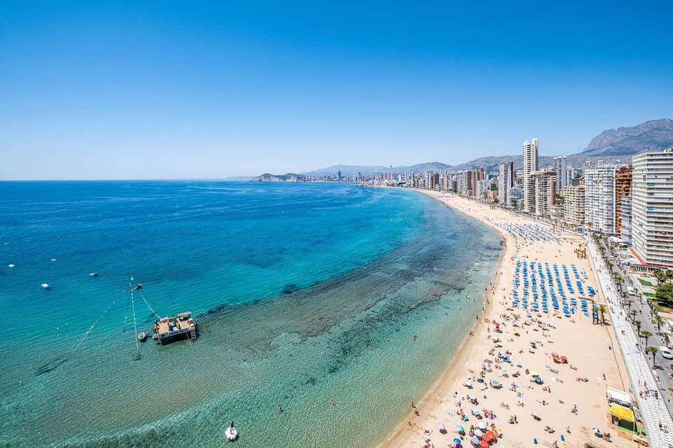 Nearby landmark, Off site, Day, Natural landscape, Beach, City view, Mountain view, Sea view