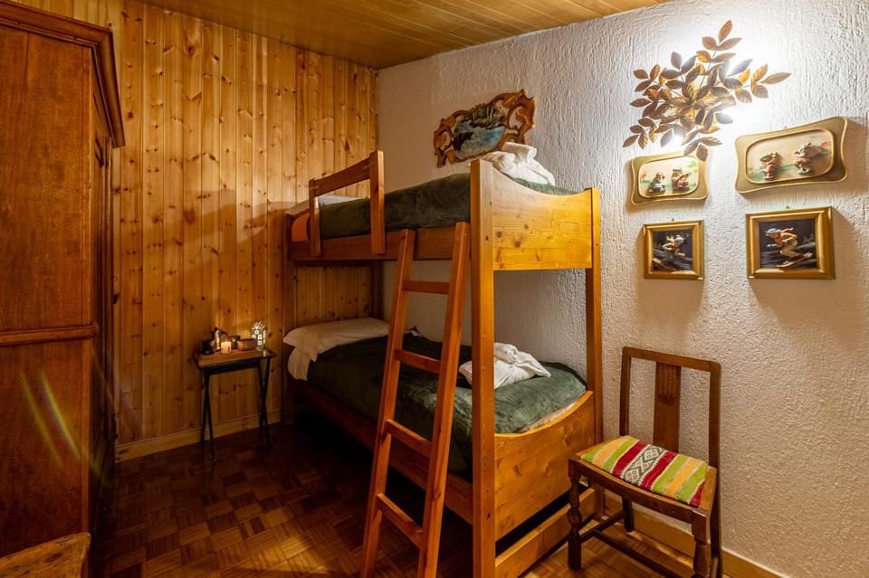 Casa Doretta CIR VDA Courmayeur 0212 Apartment in Courmayeur