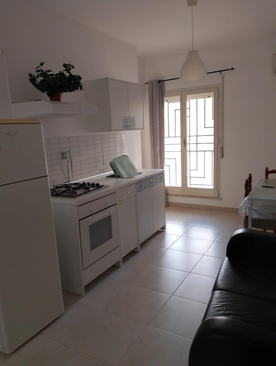 Kitchen or kitchenette, Living room, Dining area, pet friendly, stove