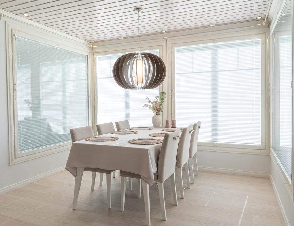 Living room, Seating area, Dining area