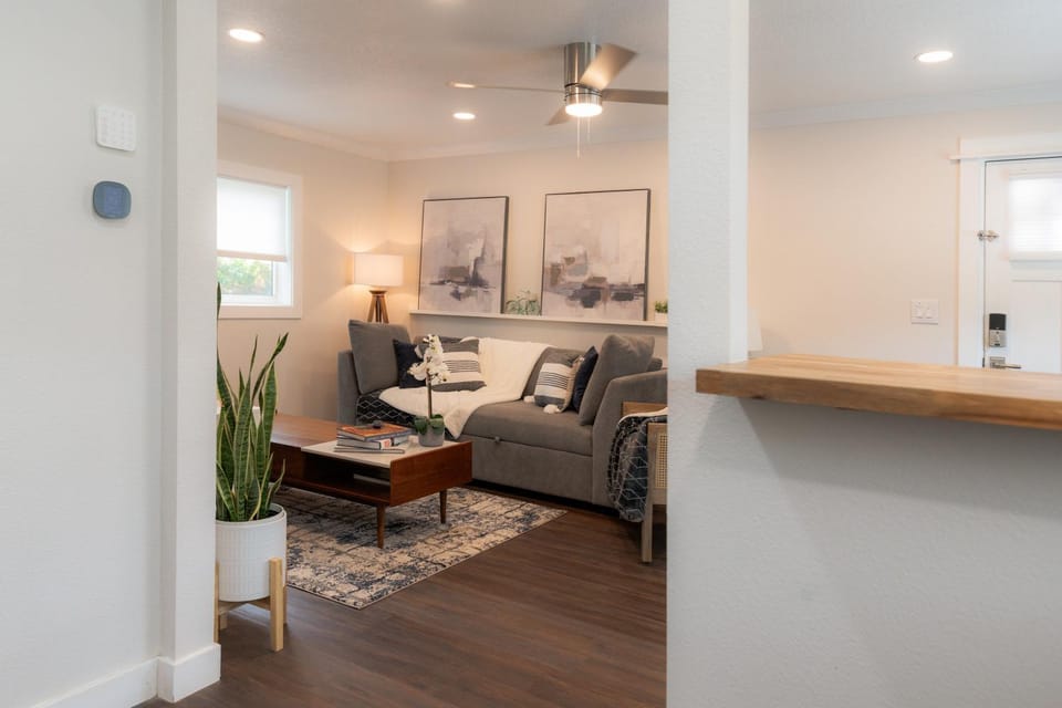 Living room, Family