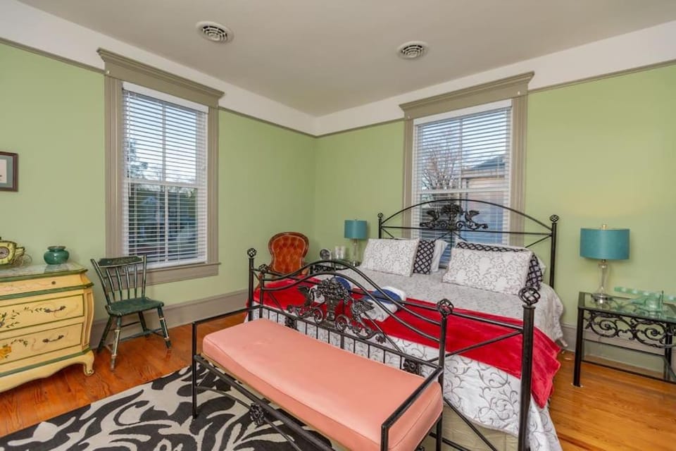 Bed, Bedroom