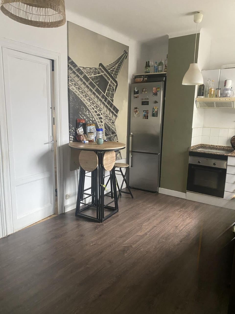 Kitchen or kitchenette, Dining area, pet friendly