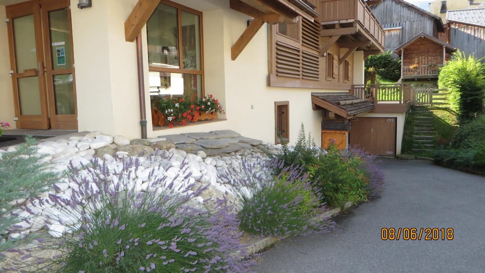 Alpine Lodge 3 Apartment in Les Contamines-Montjoie