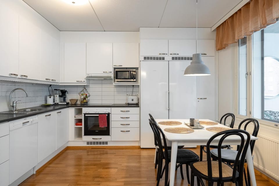 Kokonainen huoneisto 73 m2, täydellisellä sijainnilla, ilmainen parkkipaikka Apartment in Finland