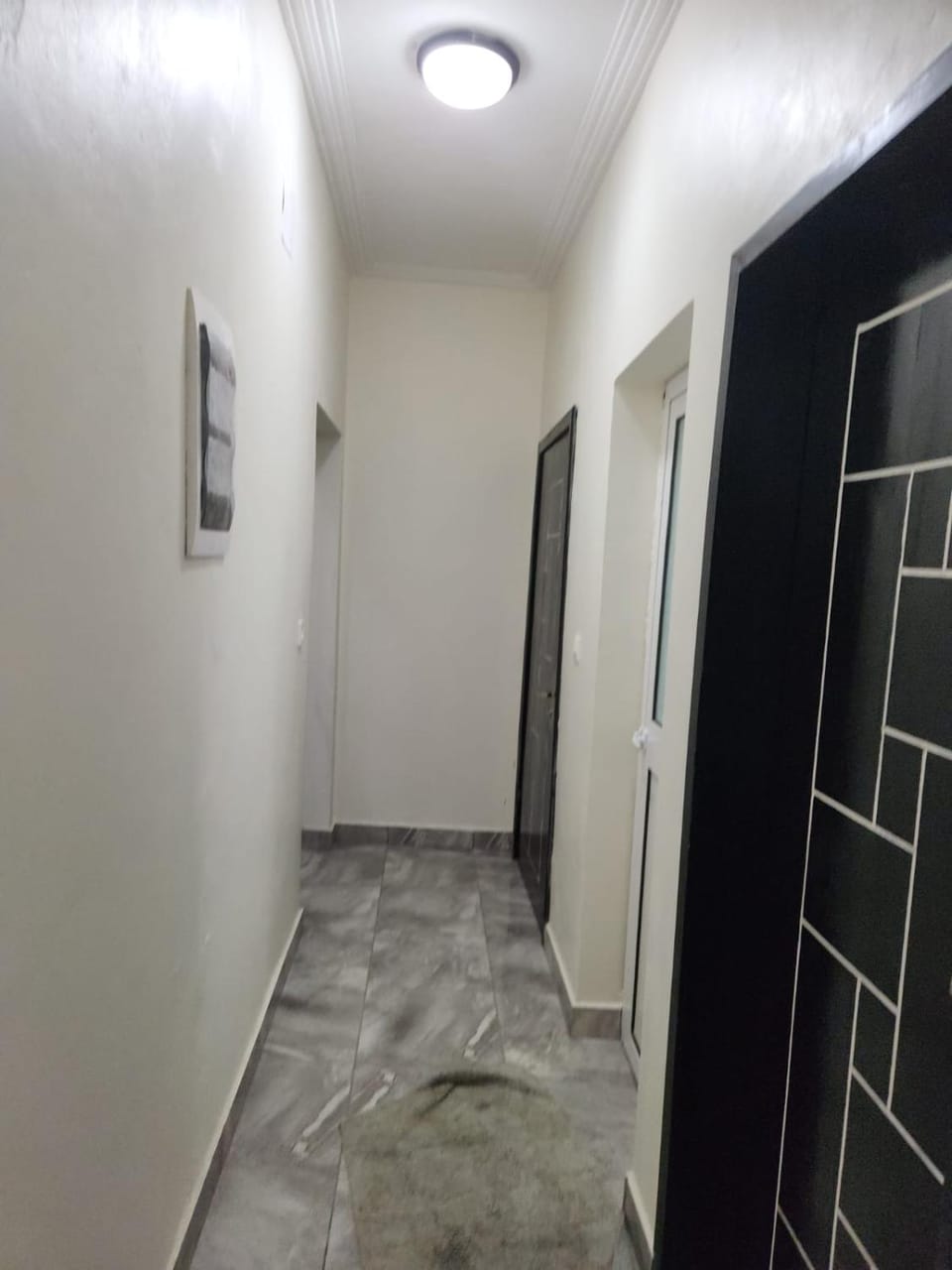 Magnifique Appartement Meublé Douala Kotto avec Groupe Electrogène et WiFi, Calme et Securisé Apartment in Douala