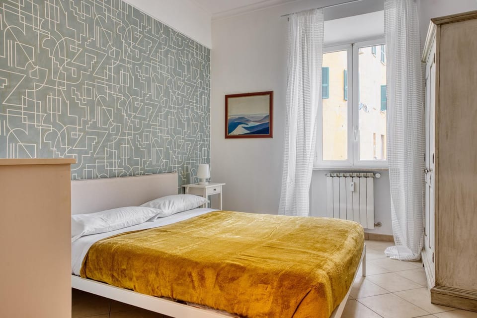 Bed, Photo of the whole room, Bedroom, towels, wardrobe