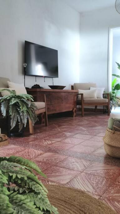 Communal lounge/ TV room, TV and multimedia