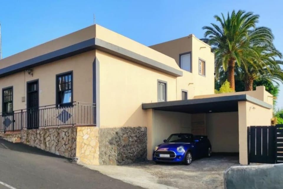 Property building, Parking