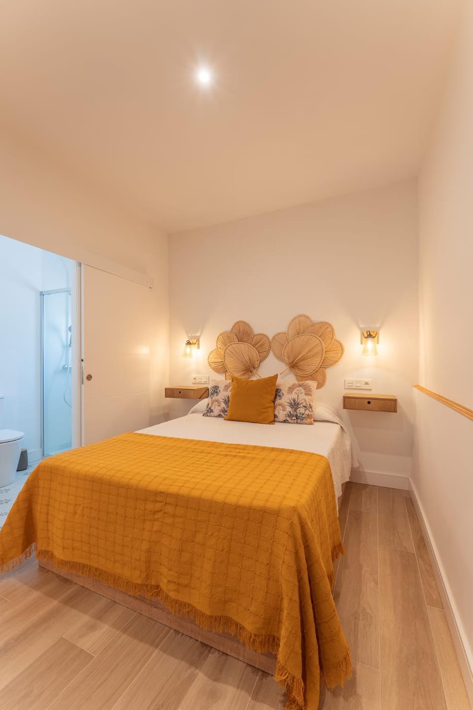 Bed, Photo of the whole room, Bedroom, towels, wardrobe