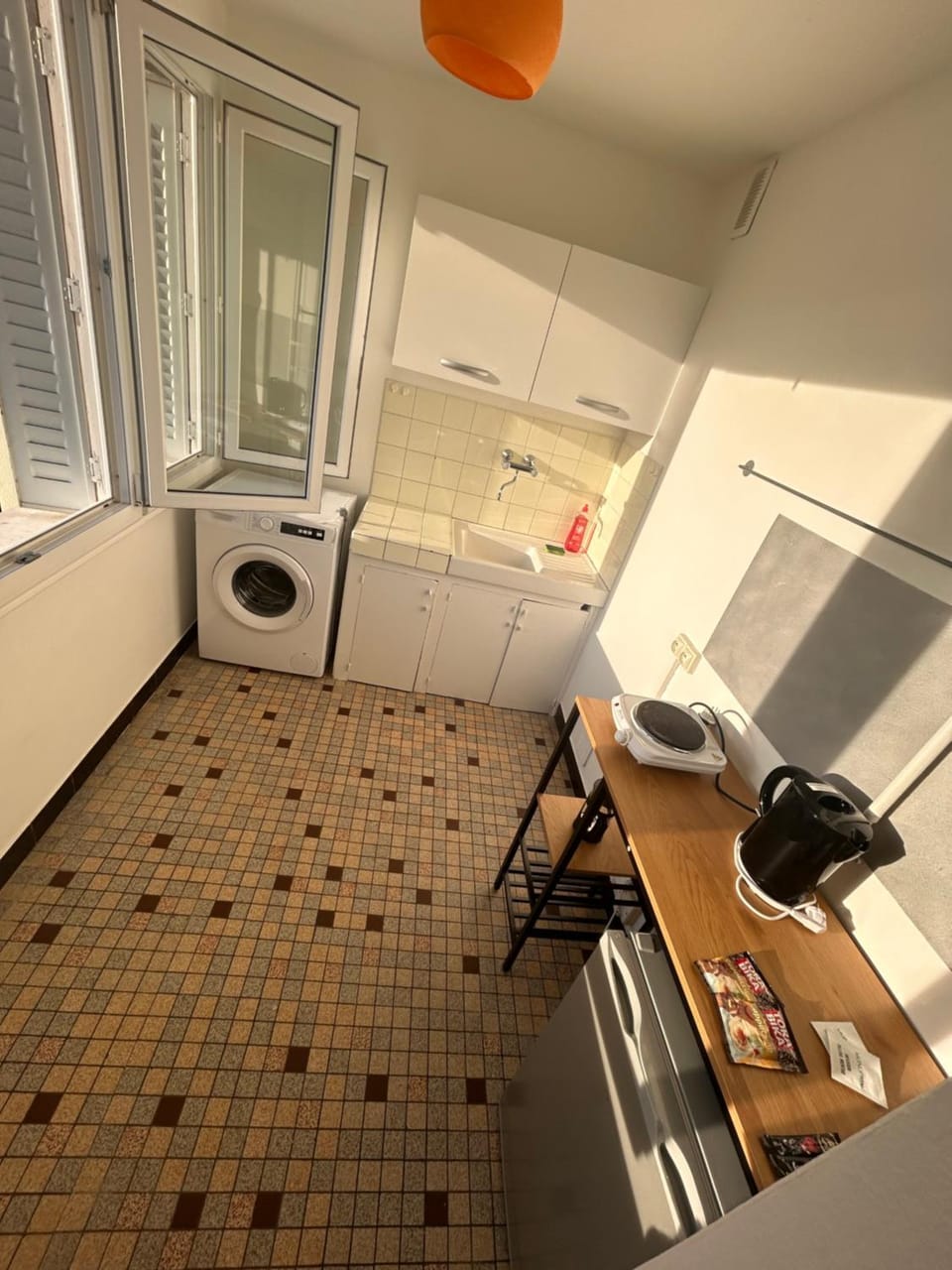 Coffee/tea facilities, Kitchen or kitchenette