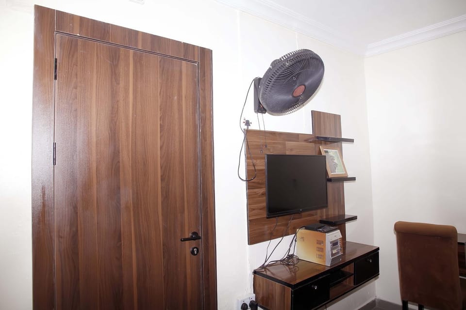Smilley's Place Szilvie Apartment hotel in Lagos