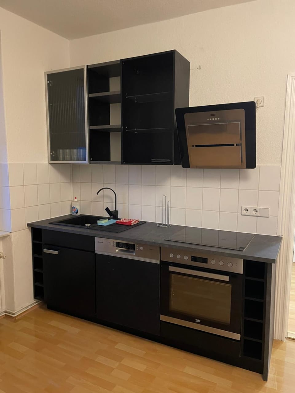 dishwasher, pet friendly, stove