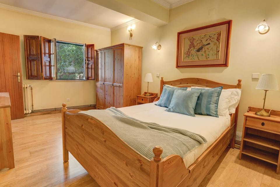 Bed, Bedroom, wardrobe