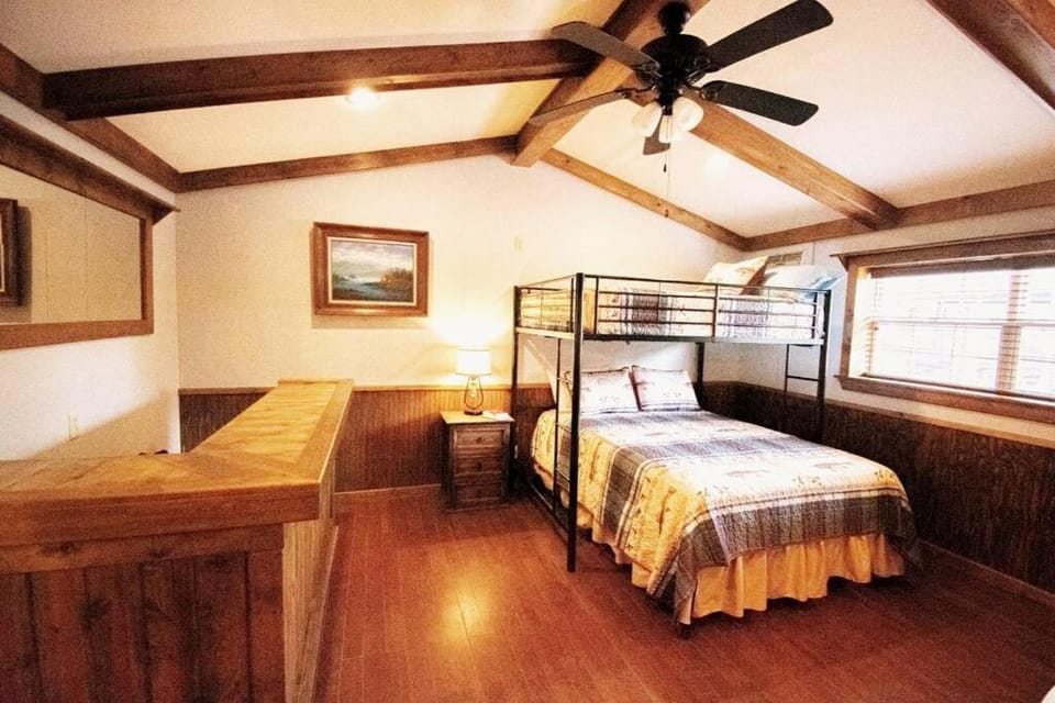 Bed, Bedroom, bunk bed, fireplace