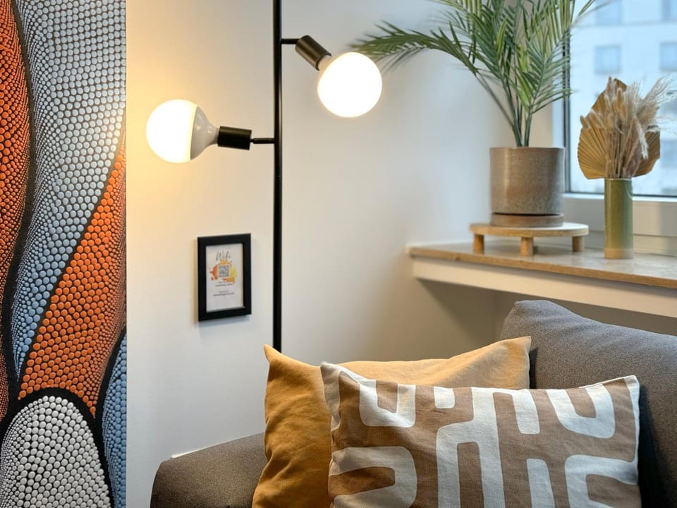 Living room, Decorative detail, Seating area