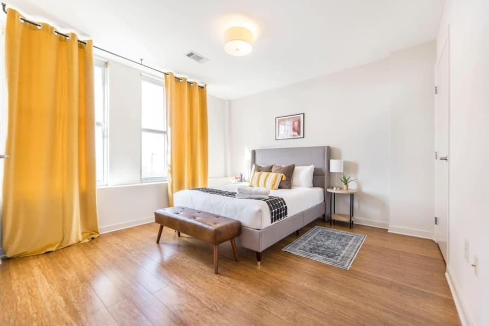Eclectic & Stylish Vibes, Steps to Shops & Cafes Apartment in Macon