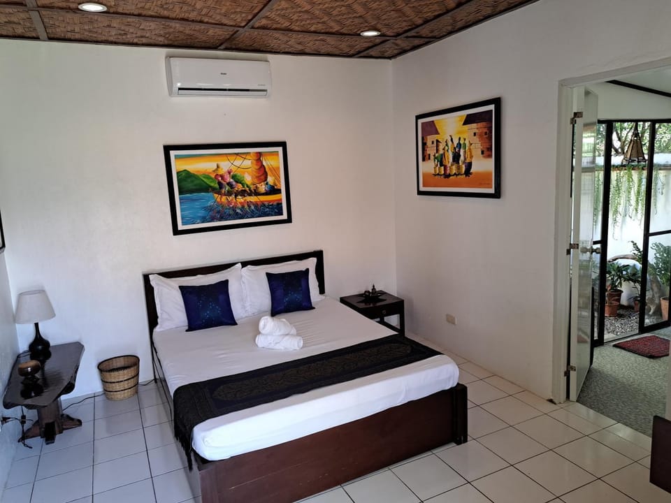 Bed, Bedroom, air conditioner