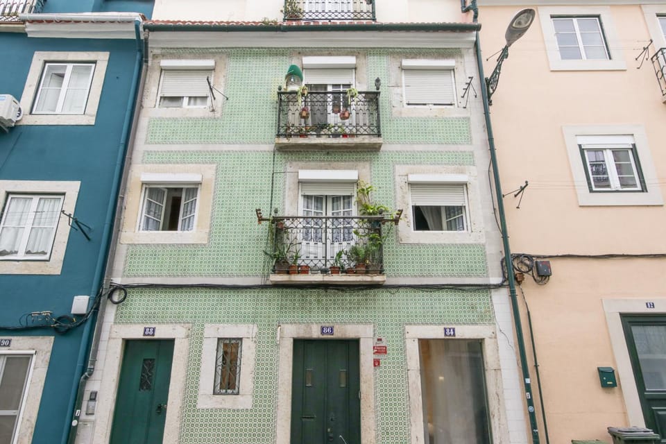 Charming New Apartment in the Heart of Lisbon Apartment in Lisbon